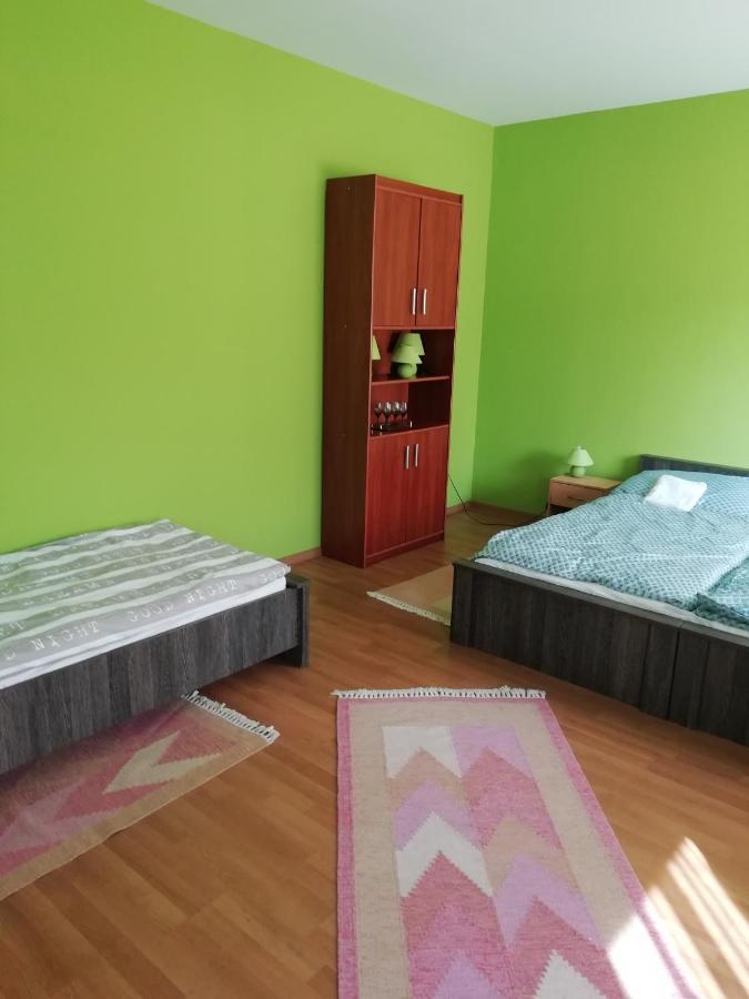 Rokus Apartman Apartment Szeged Ngoại thất bức ảnh